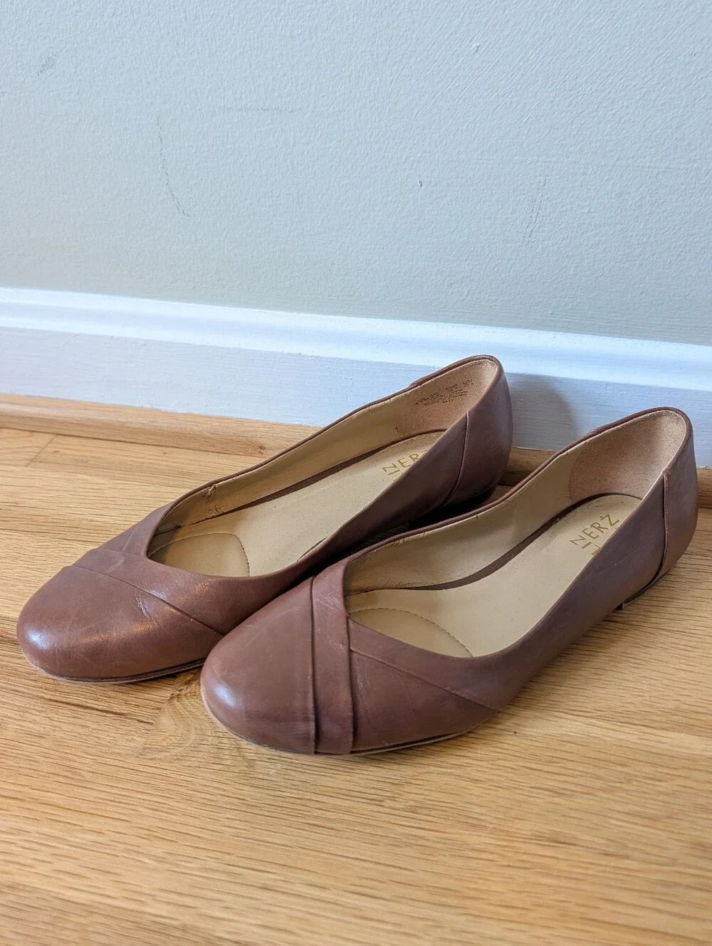 Brown Naturalizer Flats 8.5